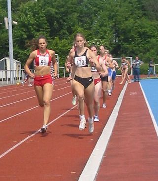 Natascha Rother geht an die Spitze beim 800 m-Lauf