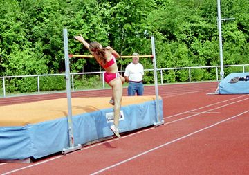 Natascha Rother versucht sich (noch) erfolglos an 1,64m